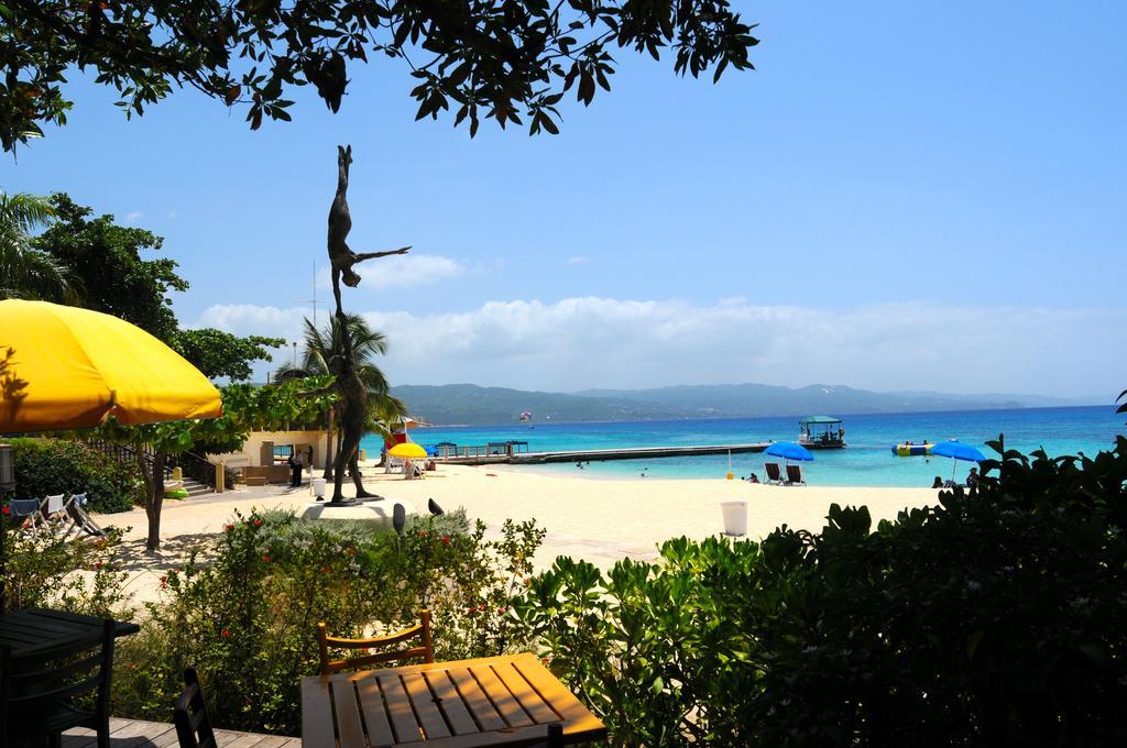 Doctors Cave Beach Hotel Montego Bay Buitenkant foto