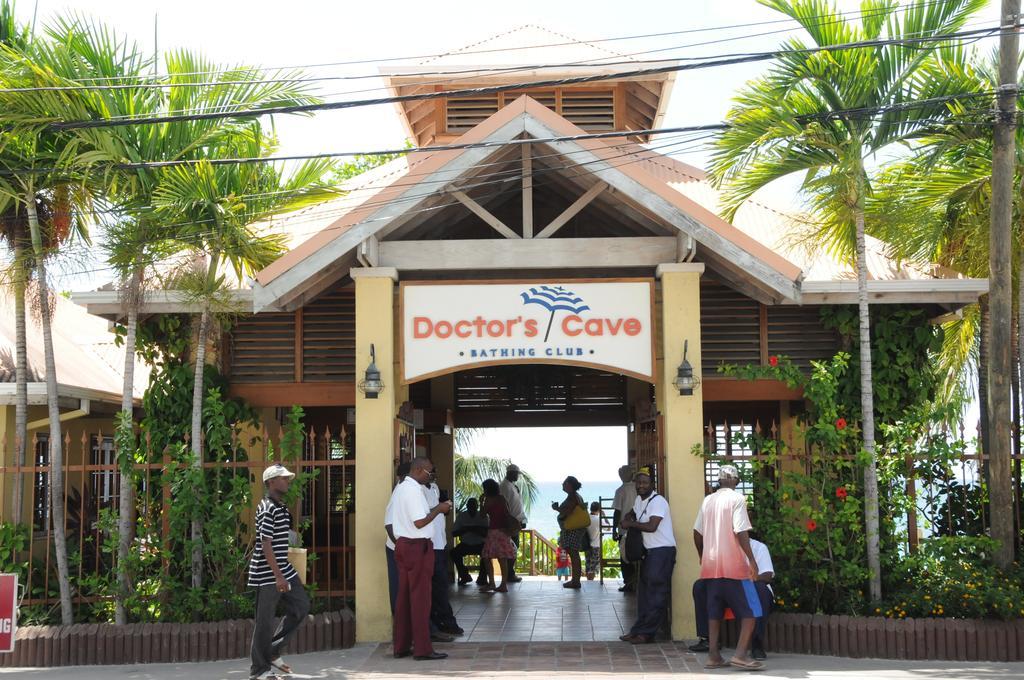 Doctors Cave Beach Hotel Montego Bay Buitenkant foto